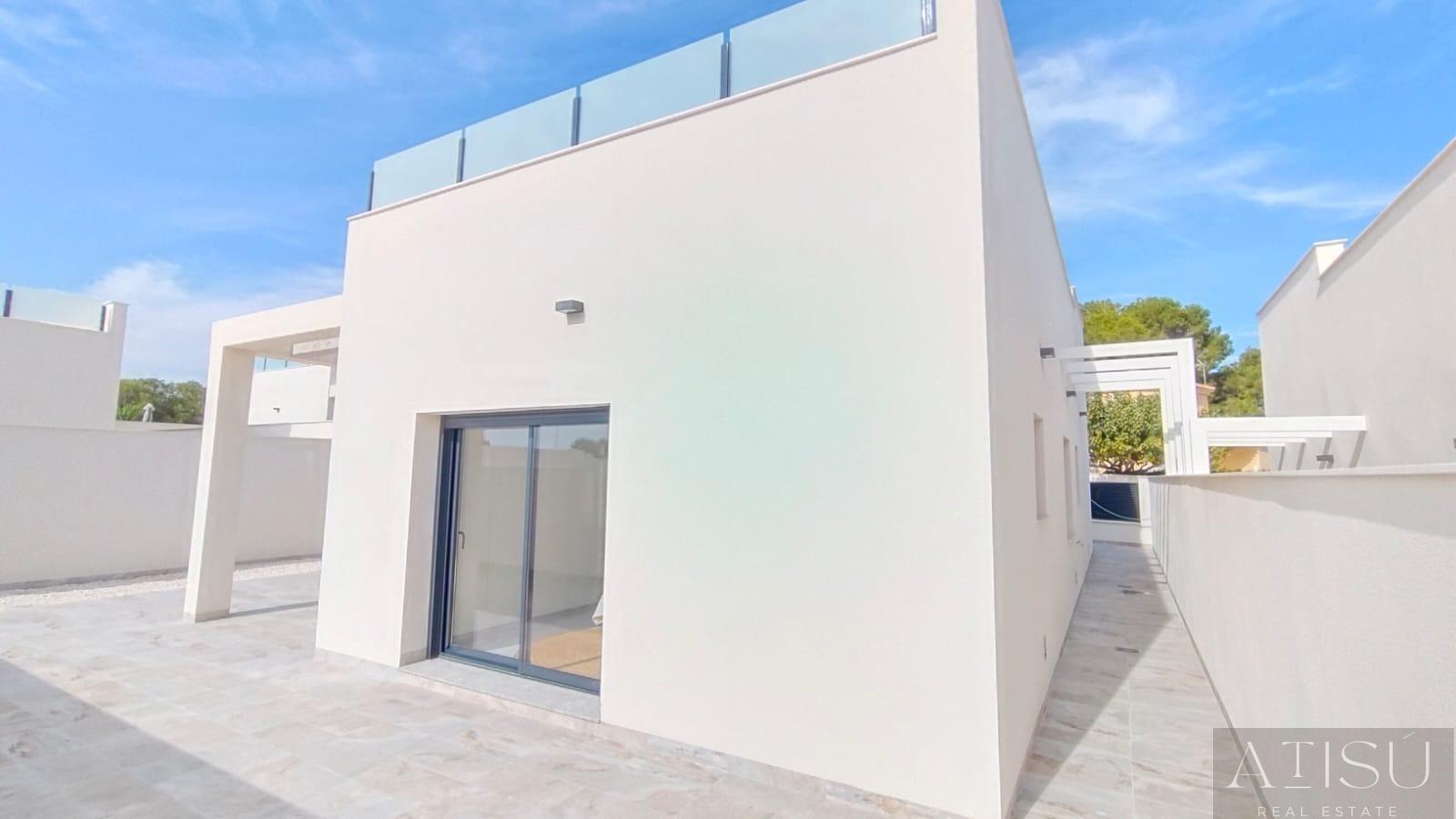 Venta de villa en Pilar de la horadada