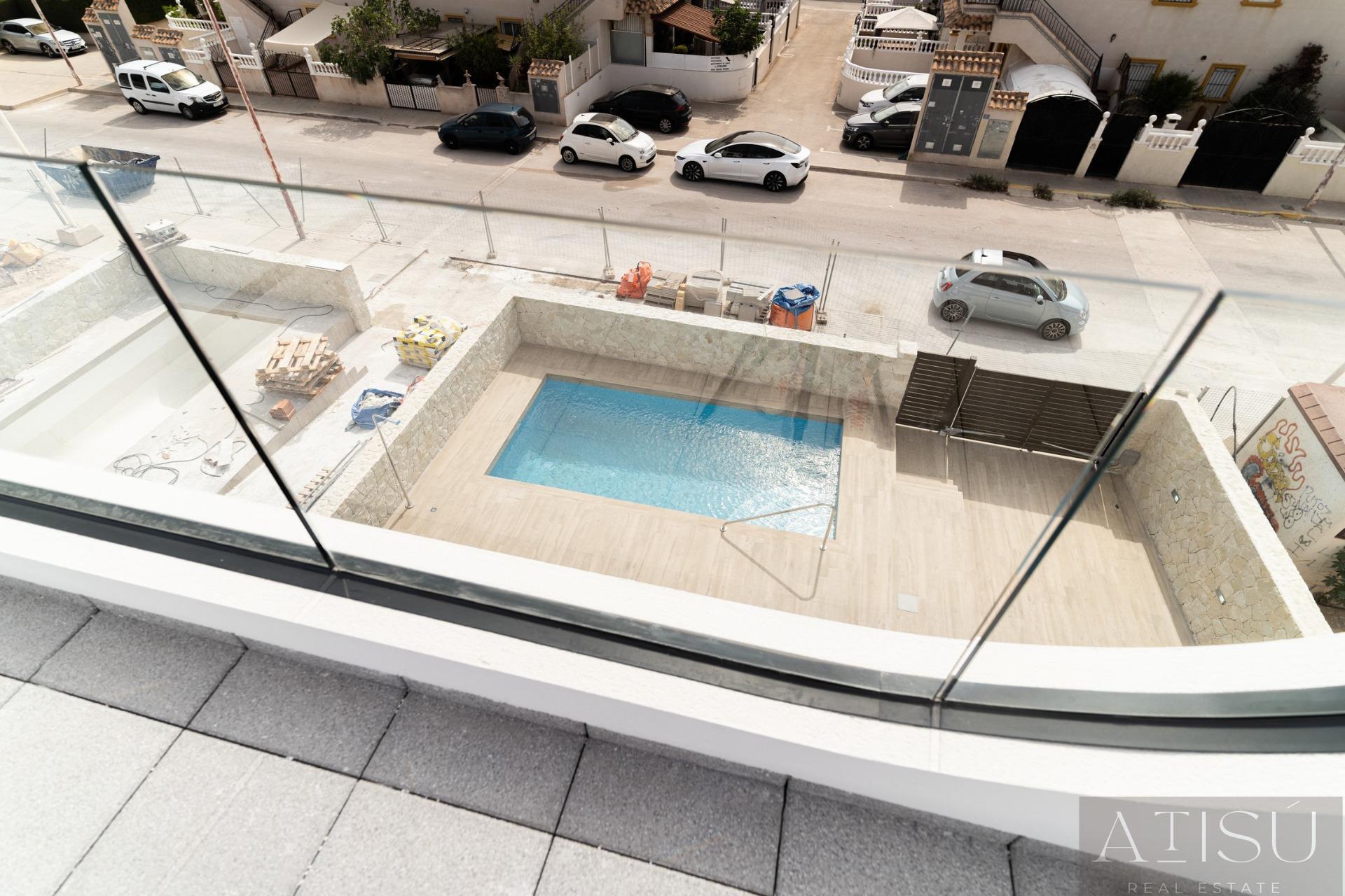 Venta de villa en Orihuela costa
