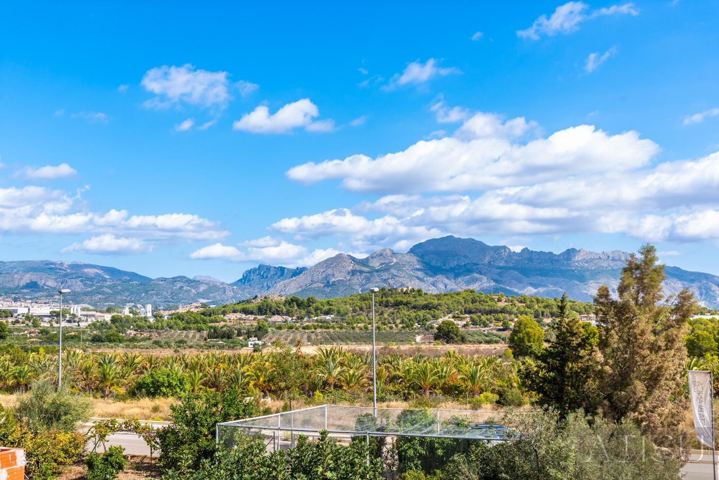 Venta de villa en Polop