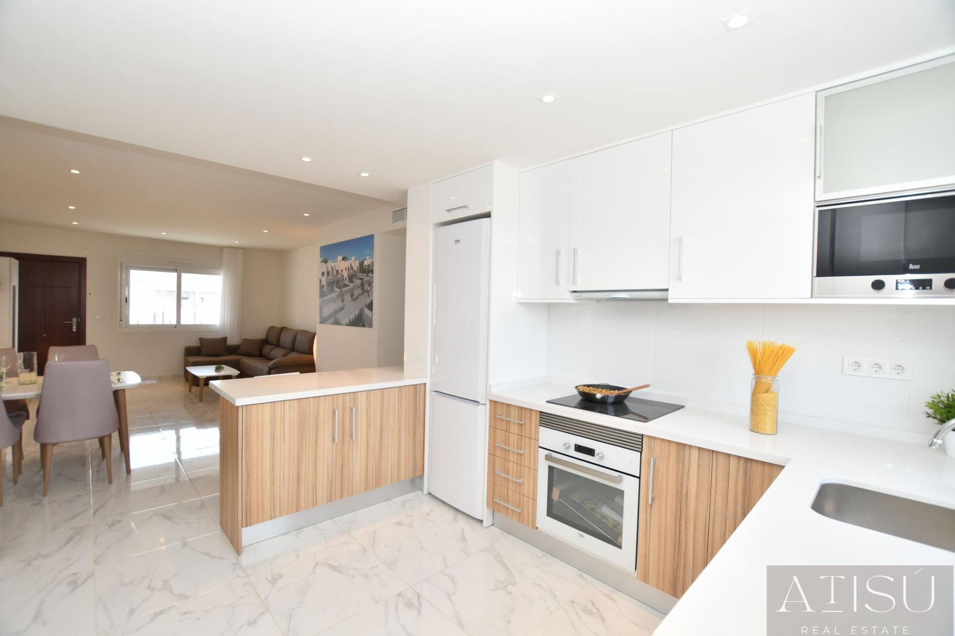 Venta de bungalow en San miguel de salinas