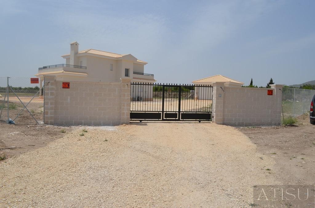 Venta de villa en Pinoso