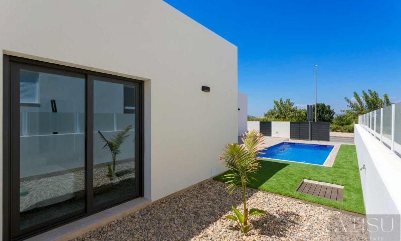 Venta de villa en Daya nueva