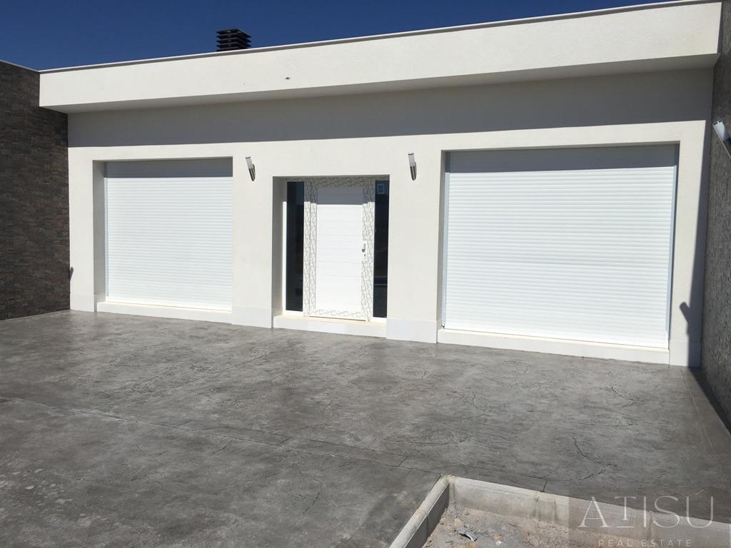 Venta de villa en Pinoso