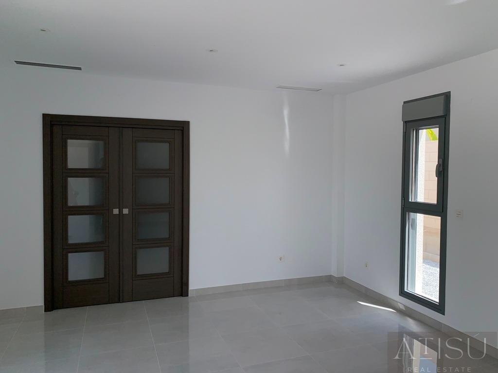 Venta de villa en Pinoso