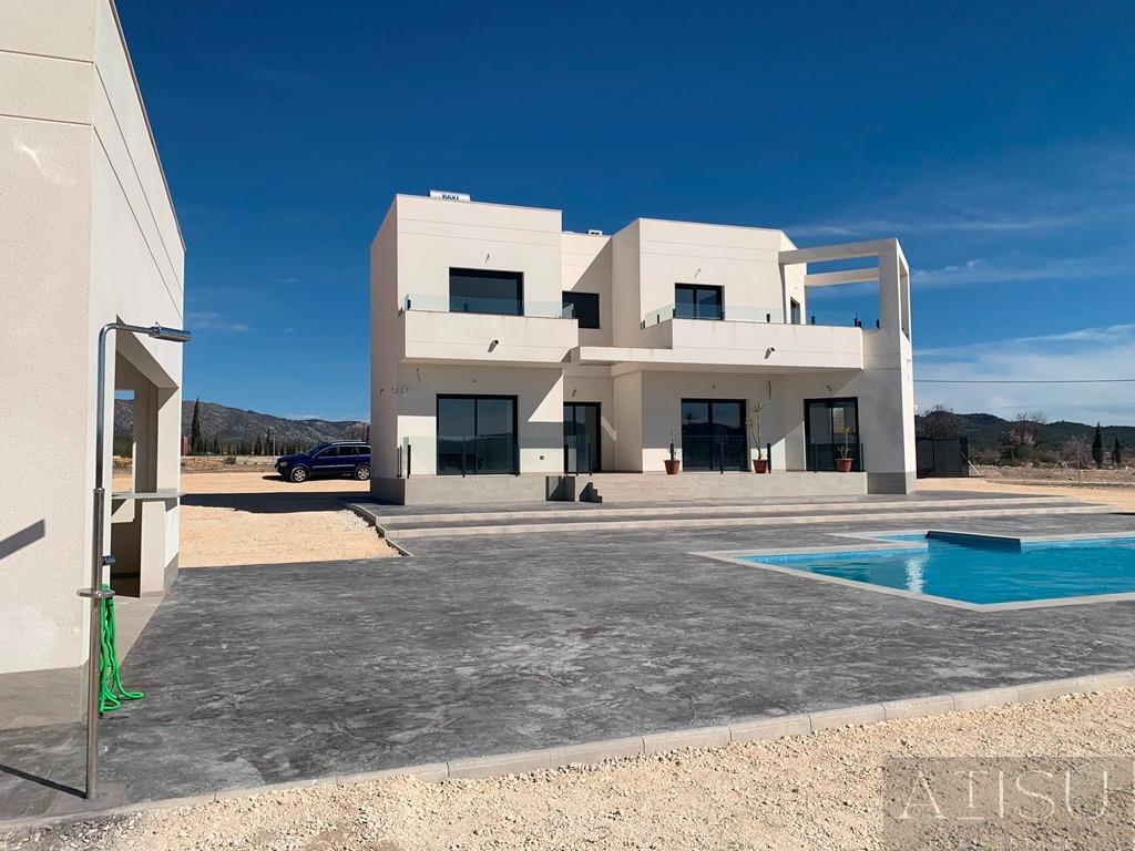 Venta de villa en Pinoso