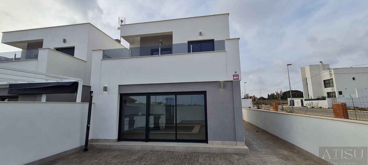 Venta de villa en Orihuela costa