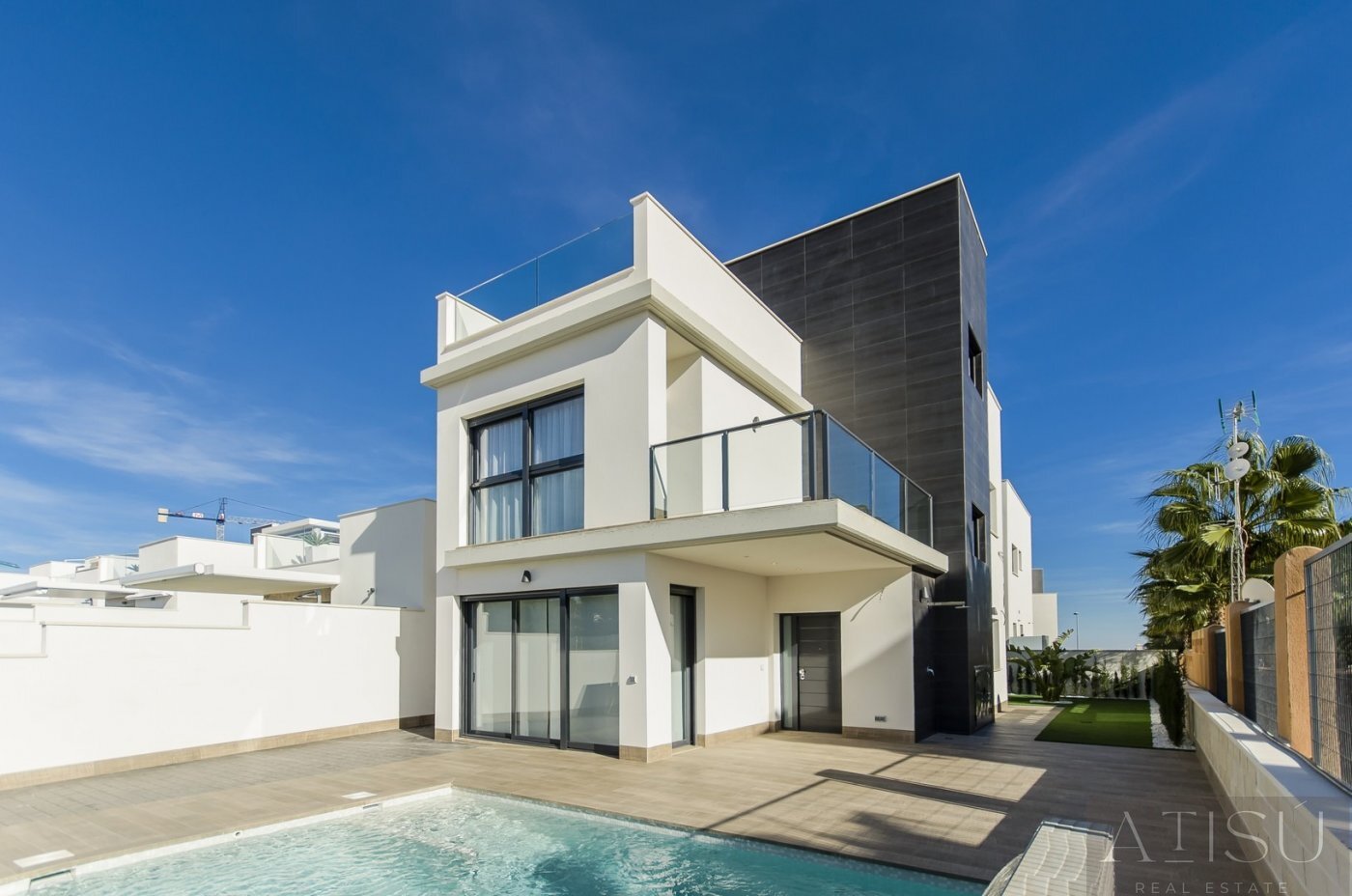 Venta de villa en San miguel de salinas