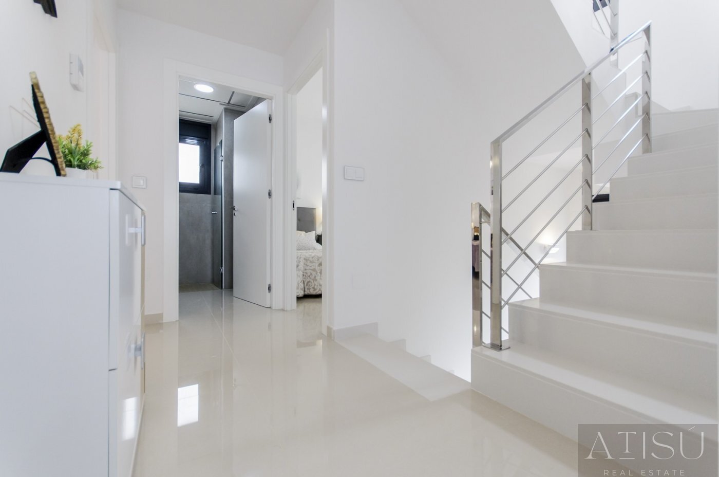Venta de villa en San miguel de salinas