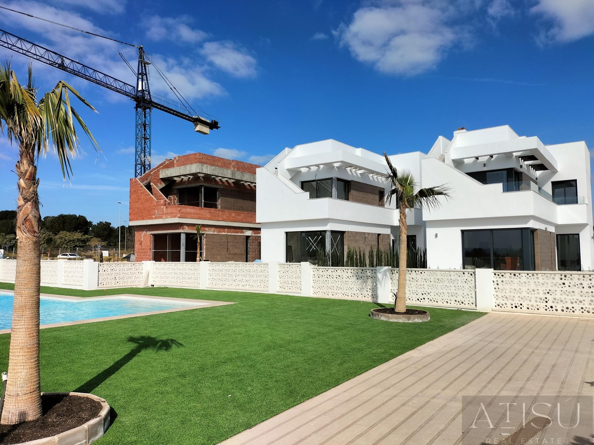 Venta de villa en Pilar de la horadada
