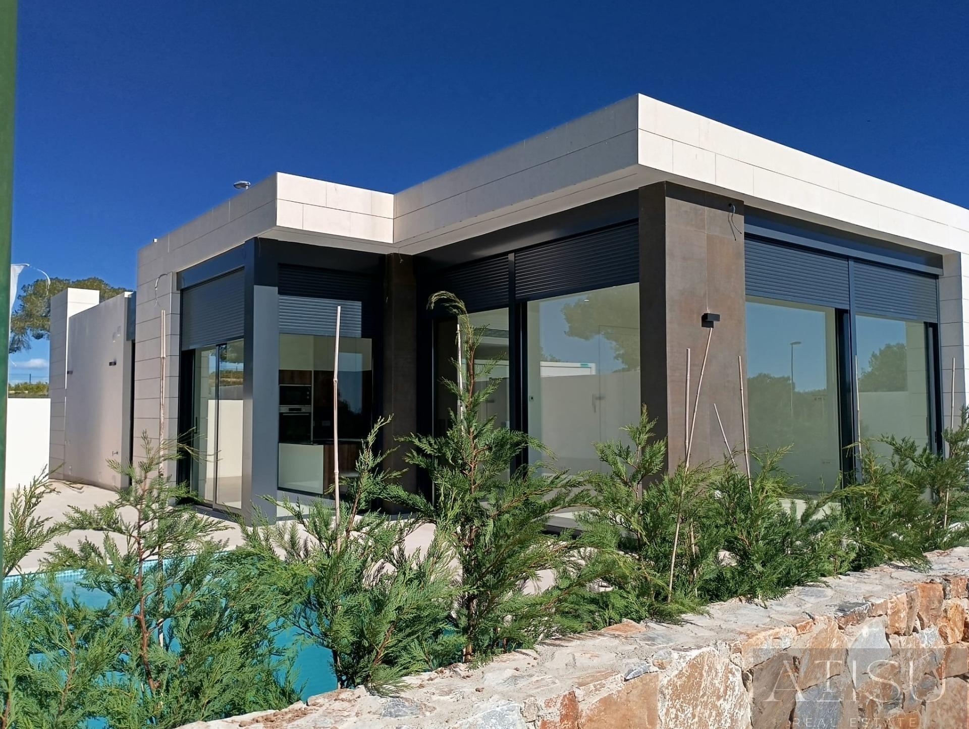 Venta de villa en Pilar de la horadada
