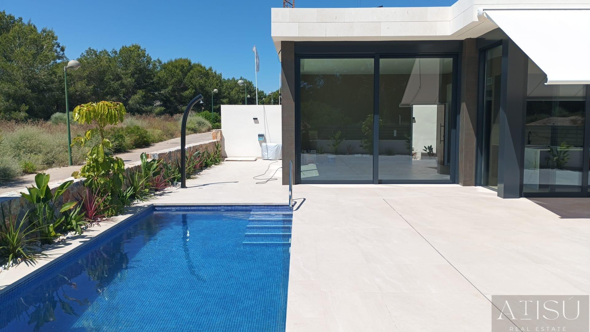 Venta de villa en Pilar de la horadada