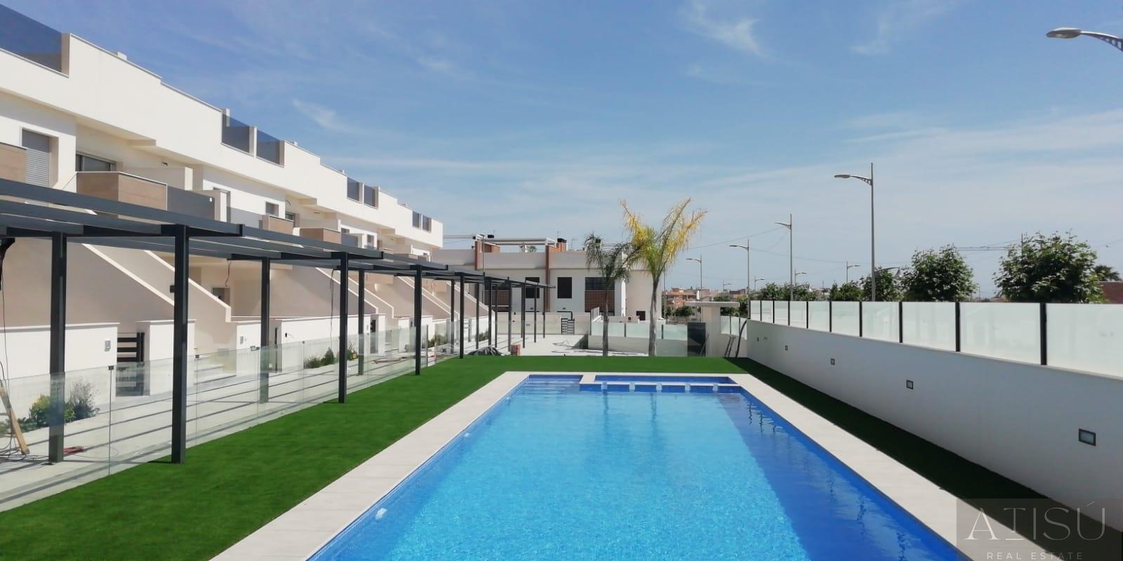Venta de villa en Pilar de la horadada