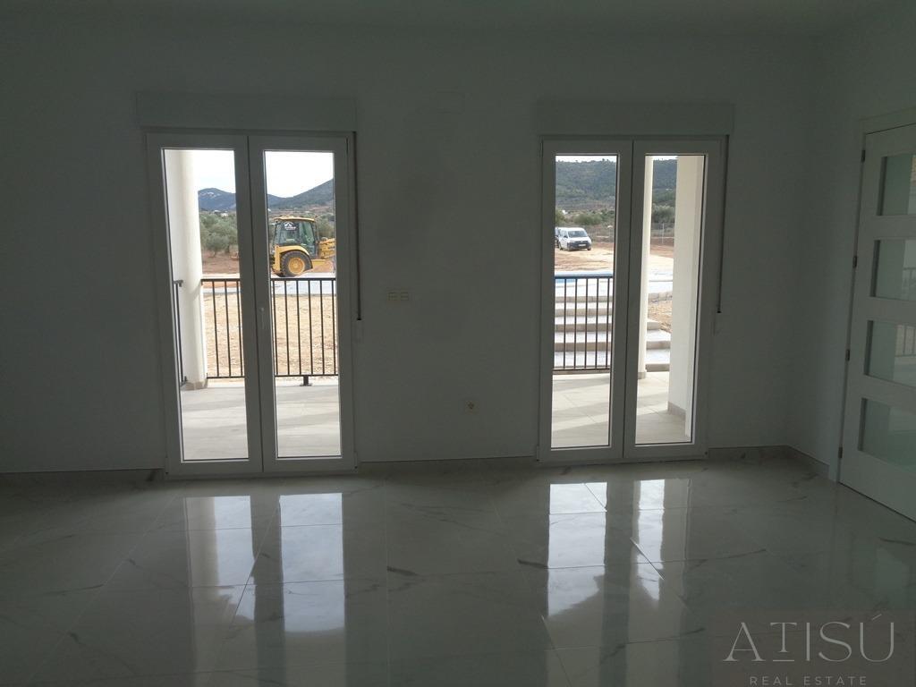 Venta de villa en Pinoso