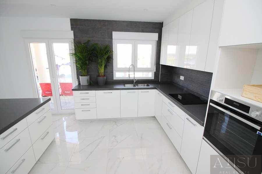 Venta de villa en Pinoso