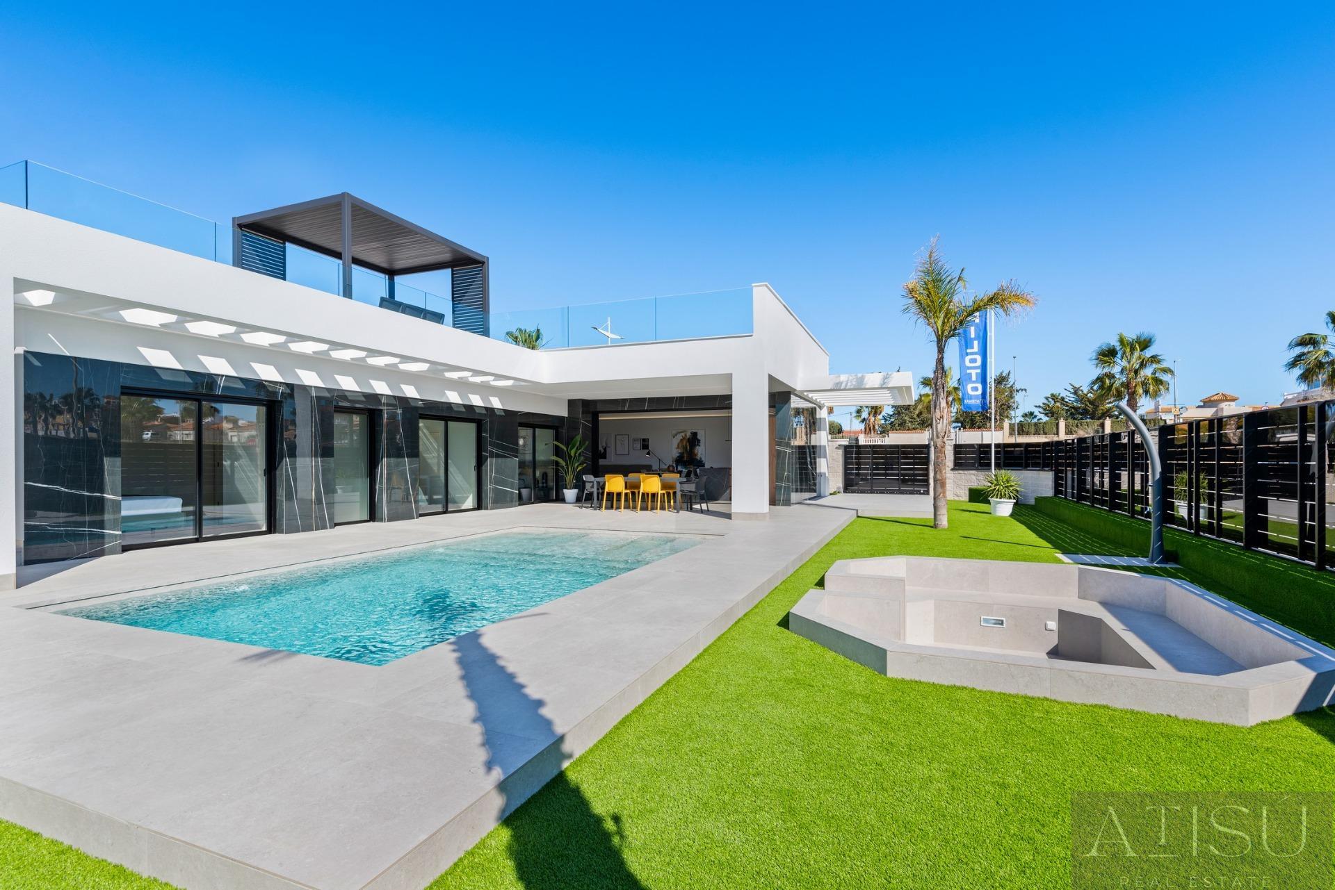 Venta de villa en Algorfa