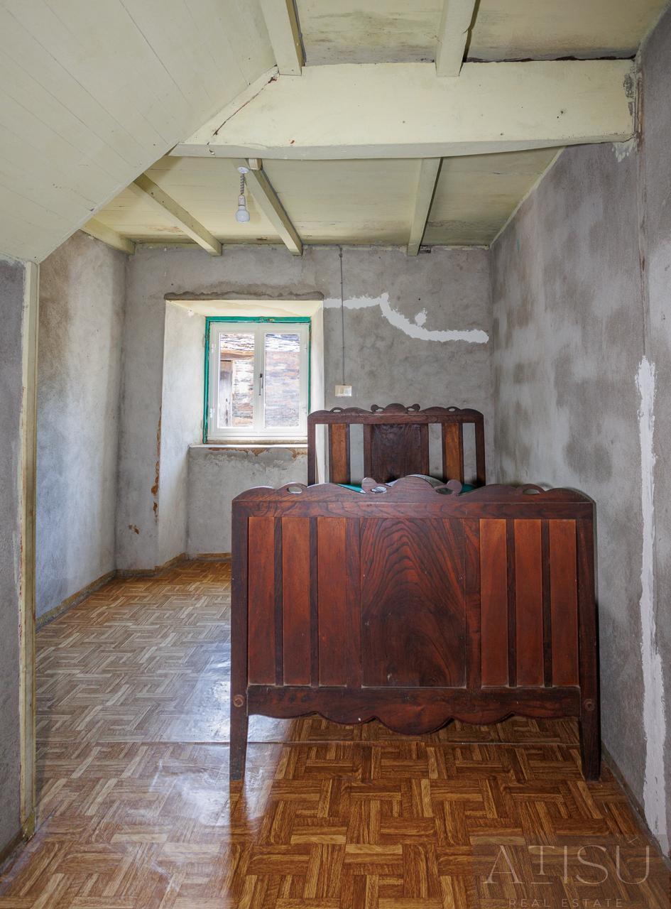 Venta de finca rústica en A Pontenova