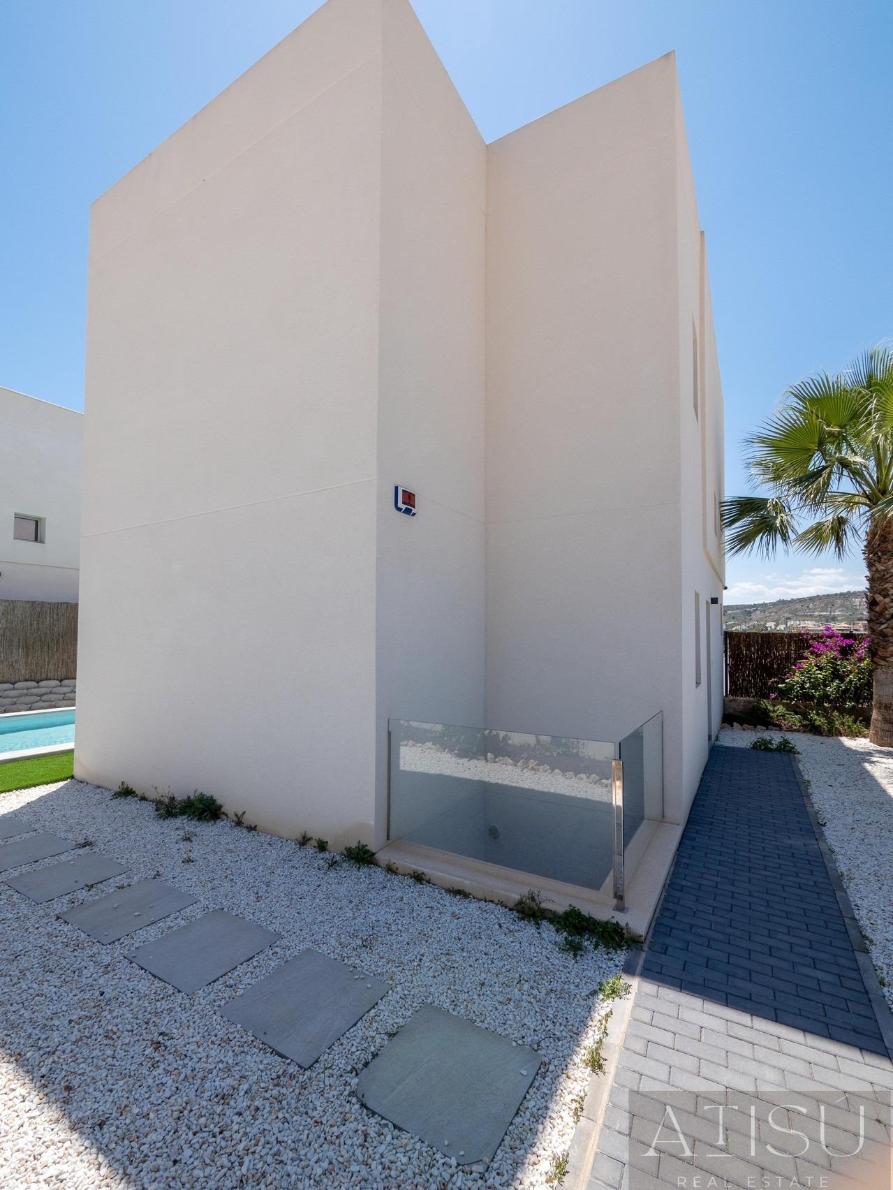 Venta de villa en Algorfa