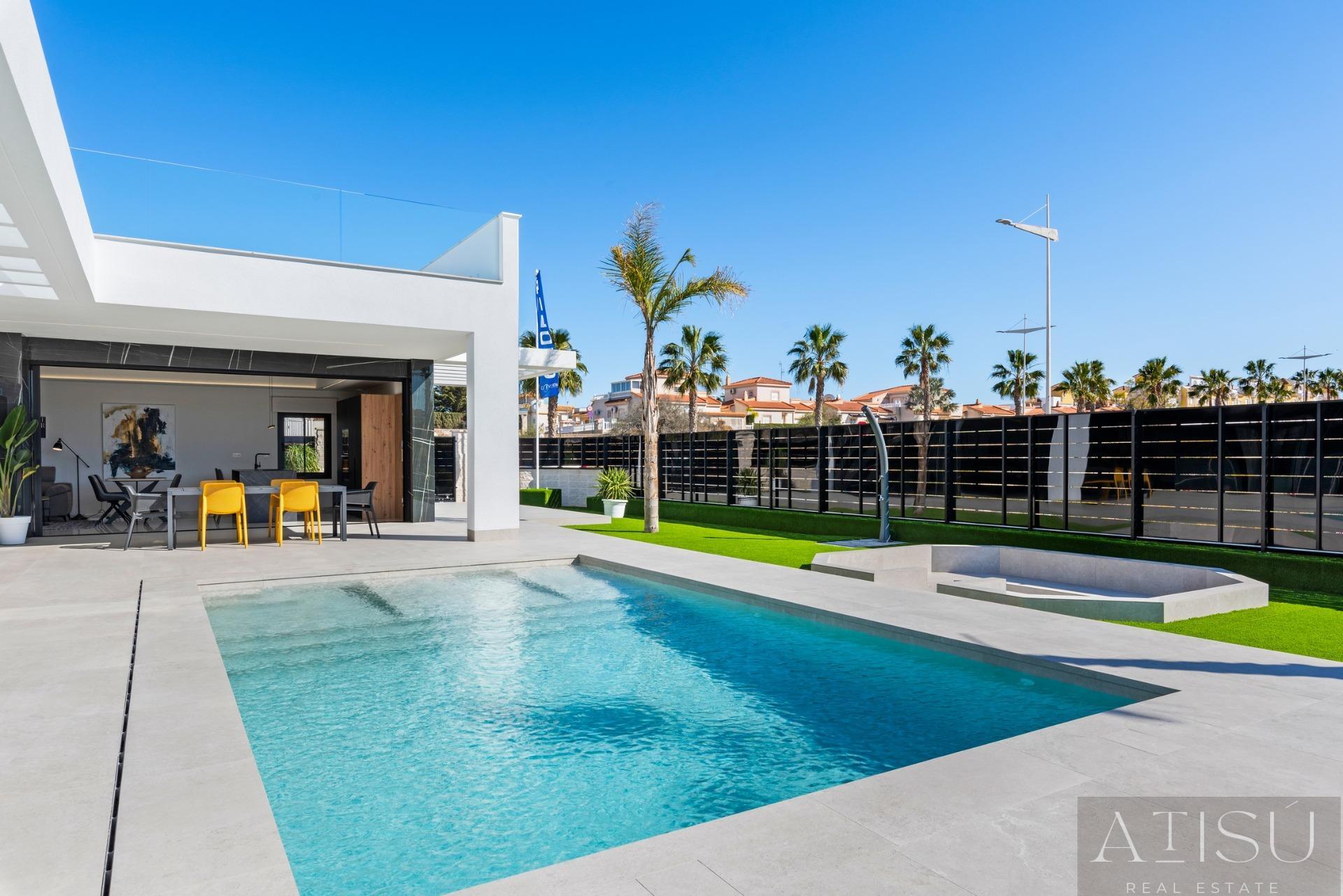 Venta de villa en Algorfa
