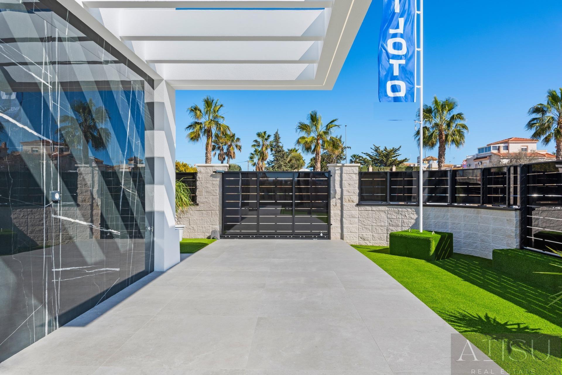 Venta de villa en Algorfa
