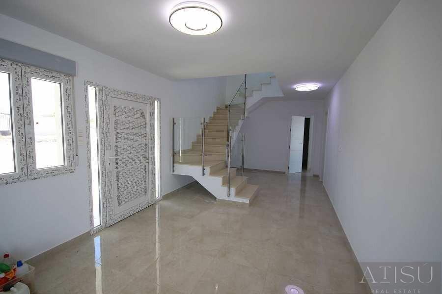Venta de villa en Pinoso