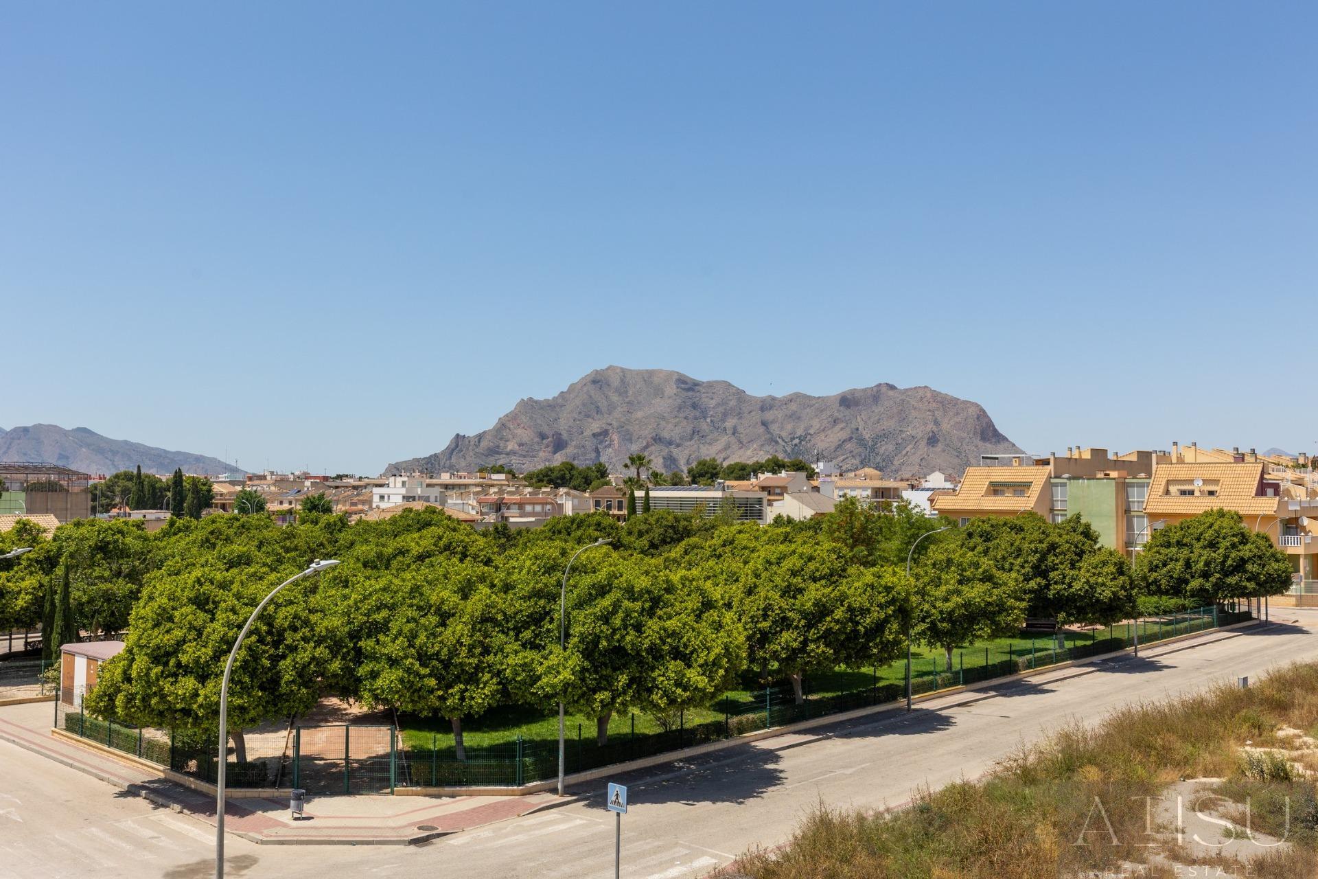 Venta de villa en Rafal