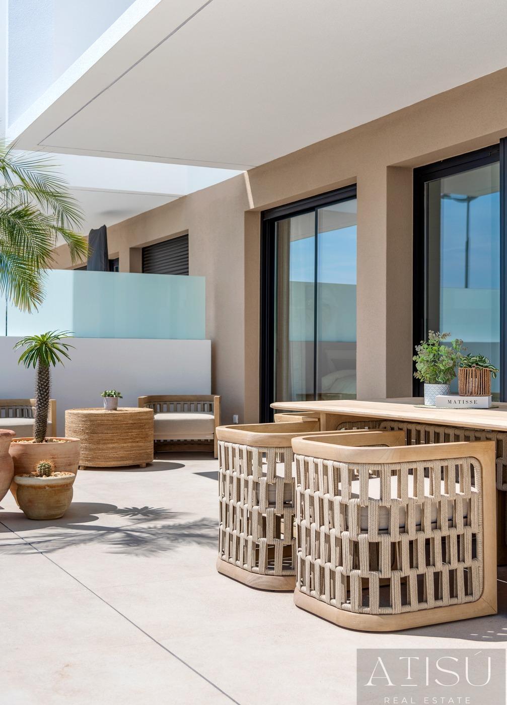 Venta de villa en Dolores