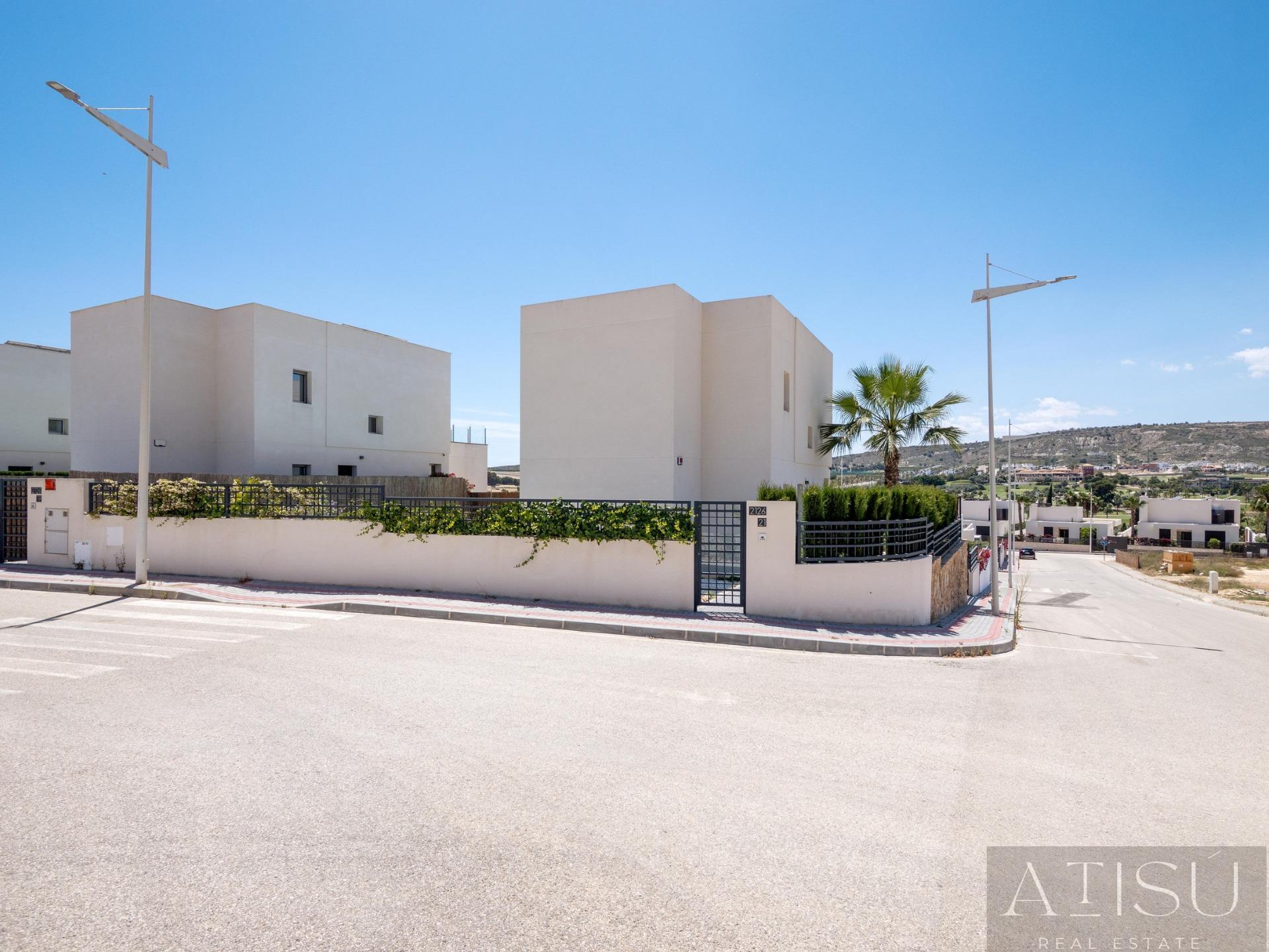 Venta de villa en Algorfa