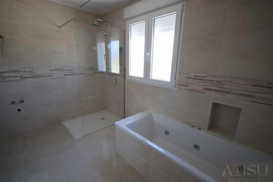 Venta de villa en Pinoso