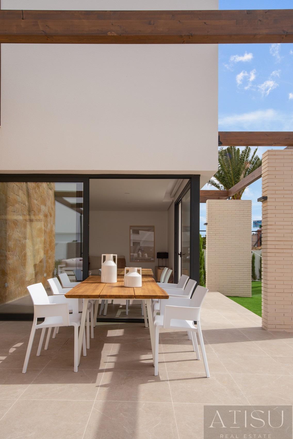 For sale of villa in Orihuela costa