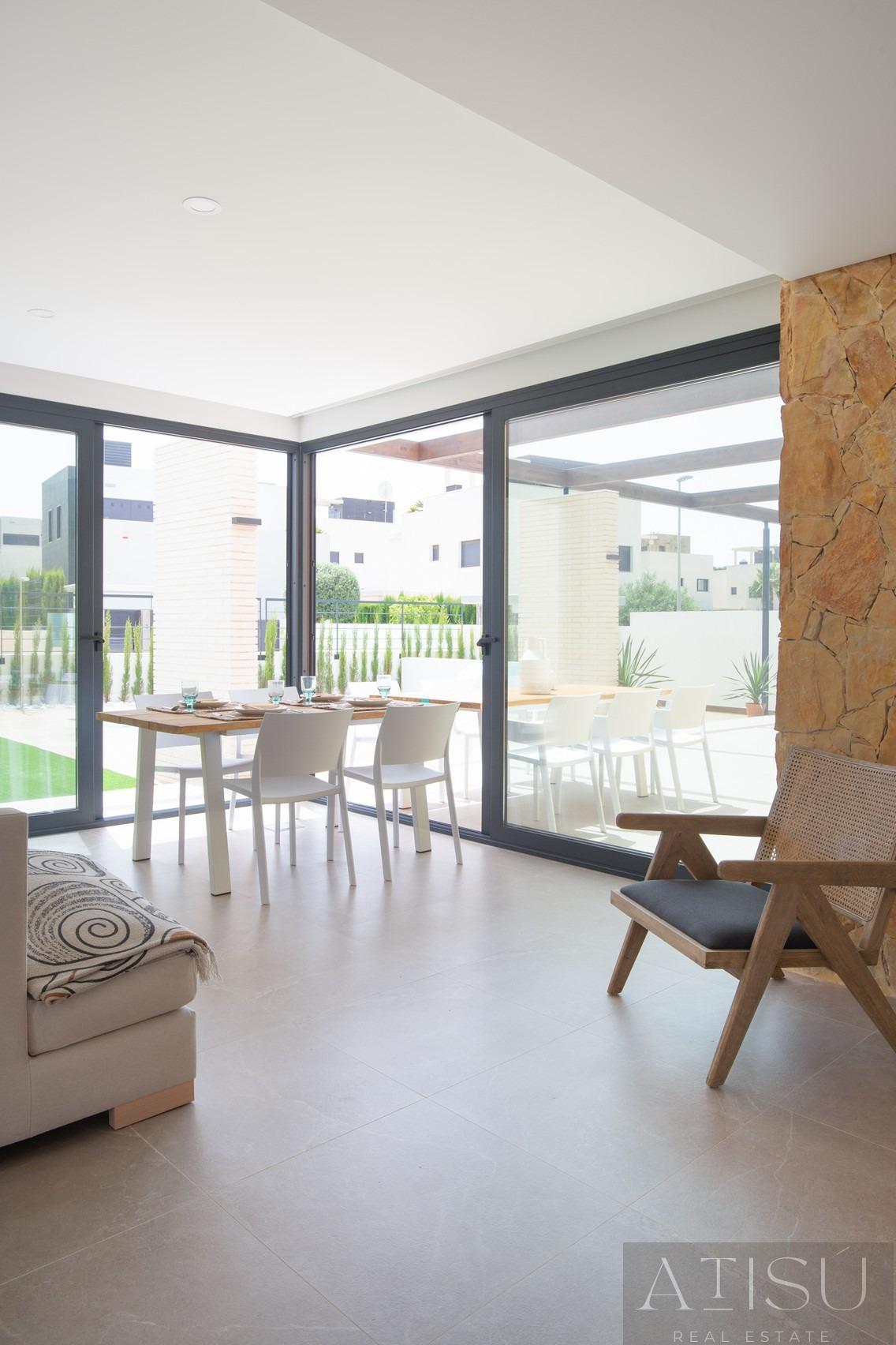 For sale of villa in Orihuela costa