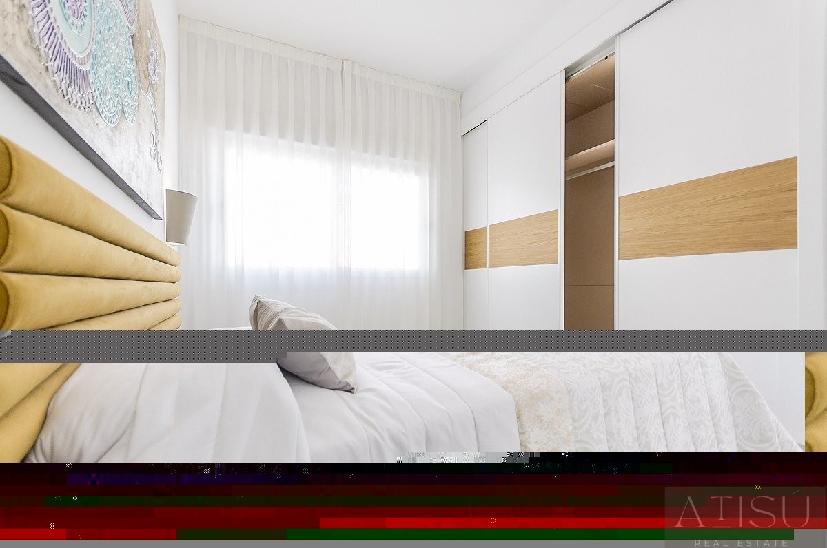 Venta de villa en Los montesinos