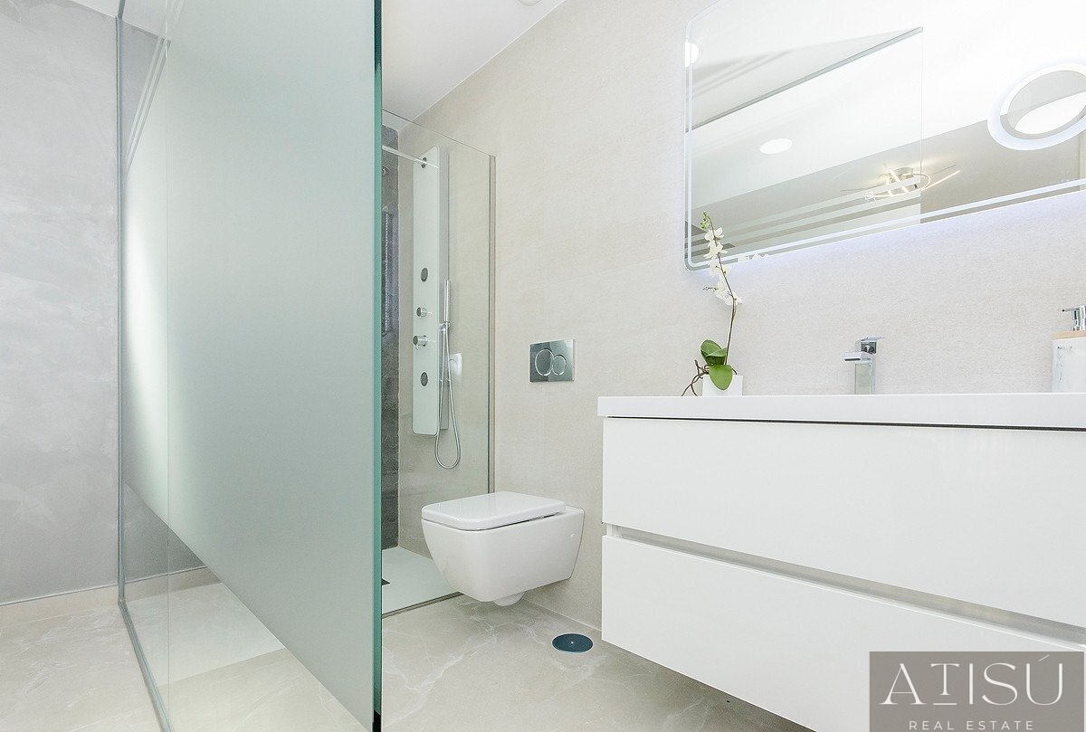 Venta de bungalow en San miguel de salinas