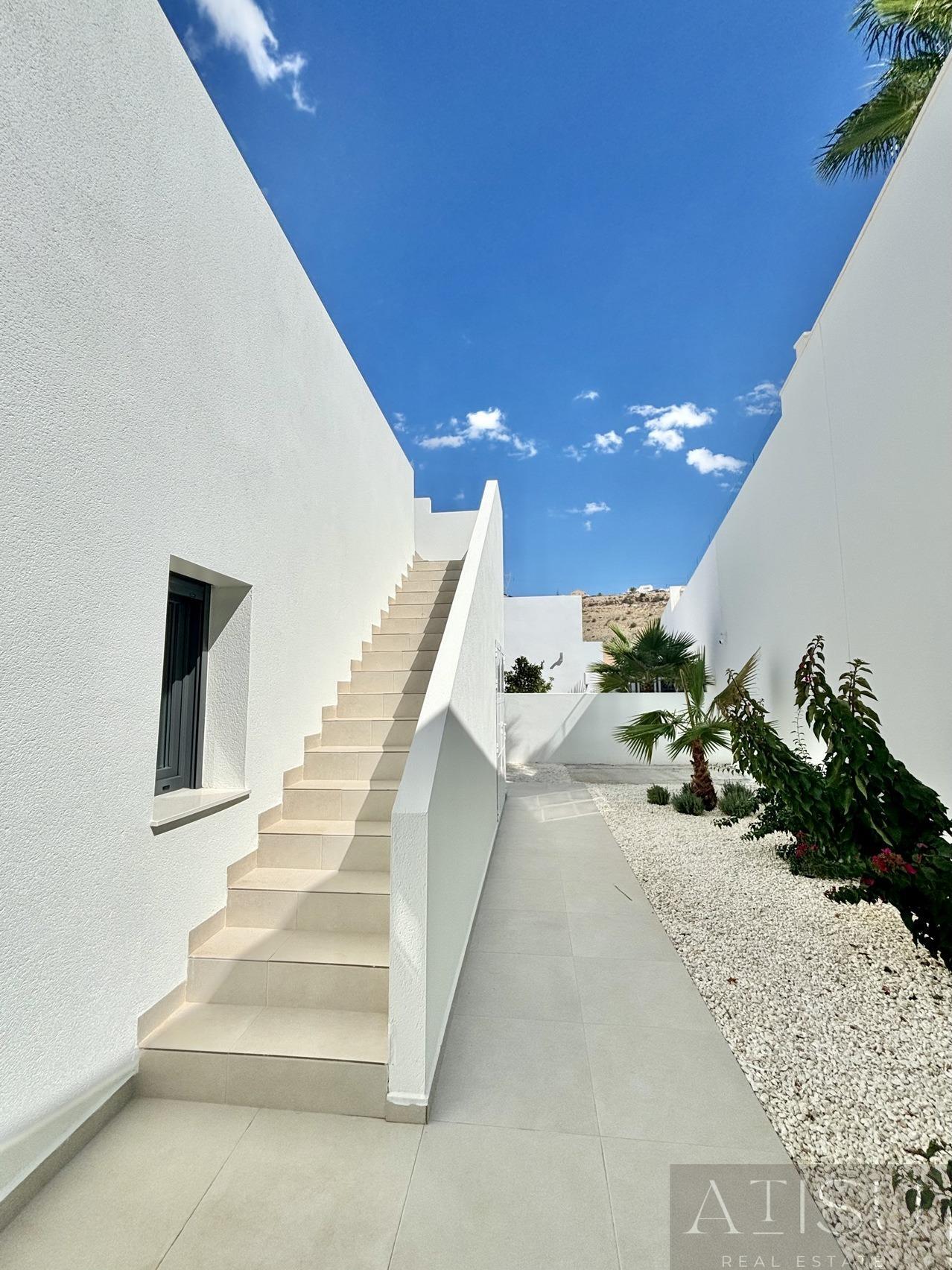 Venta de villa en Benijofar