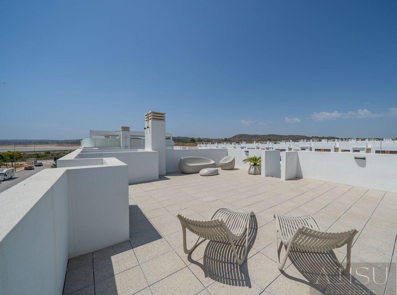 Venta de villa en Orihuela