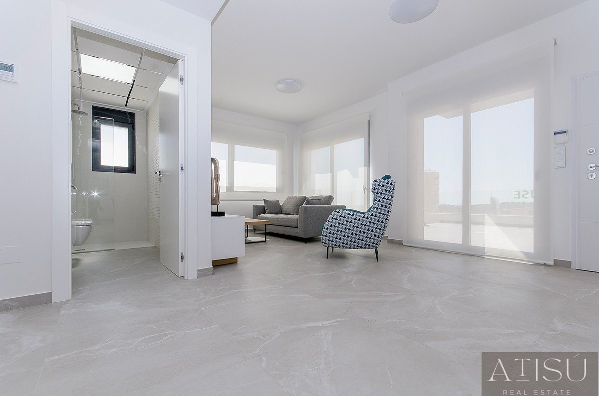 Venta de bungalow en San miguel de salinas