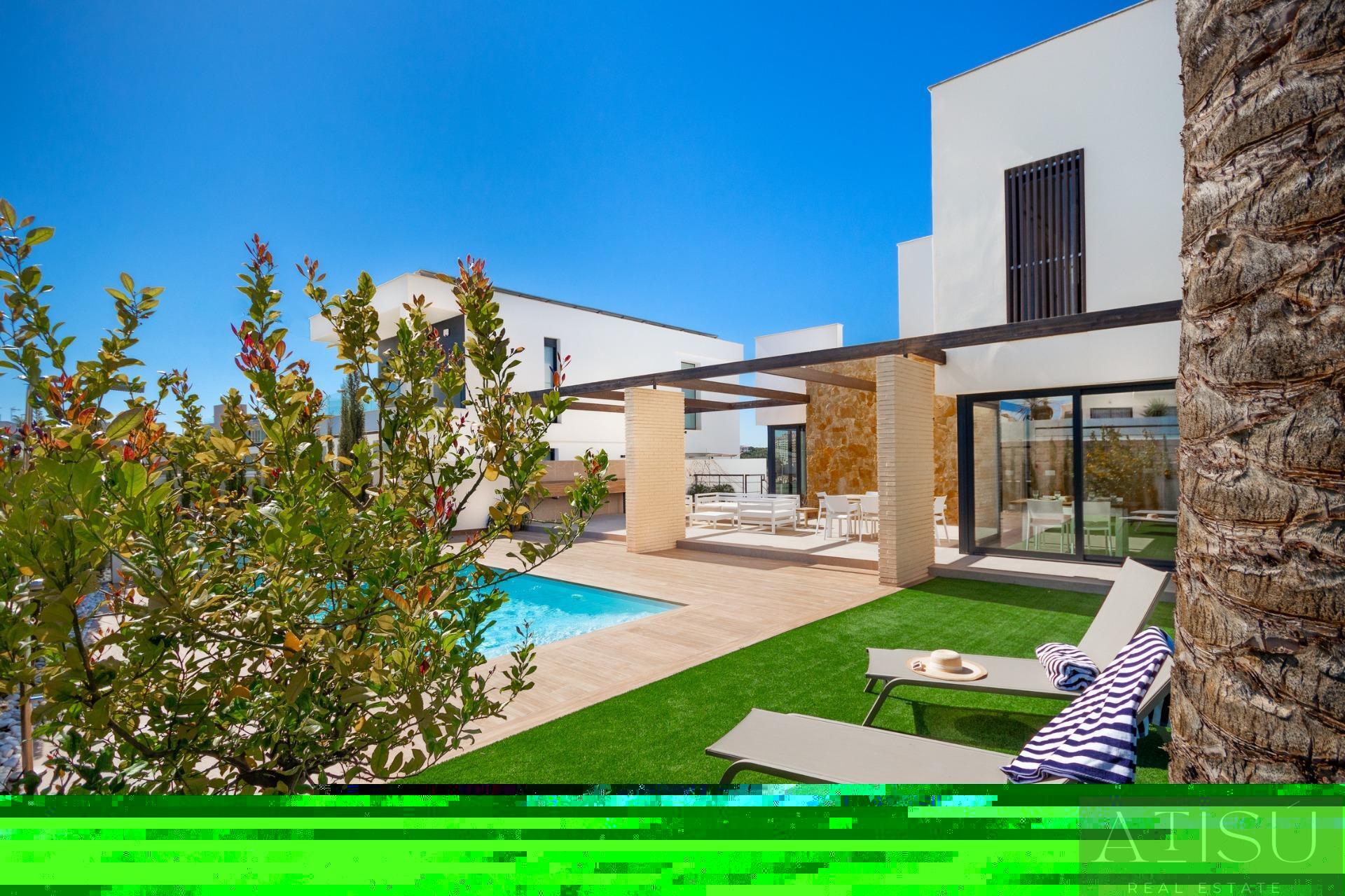 Venta de villa en Orihuela costa