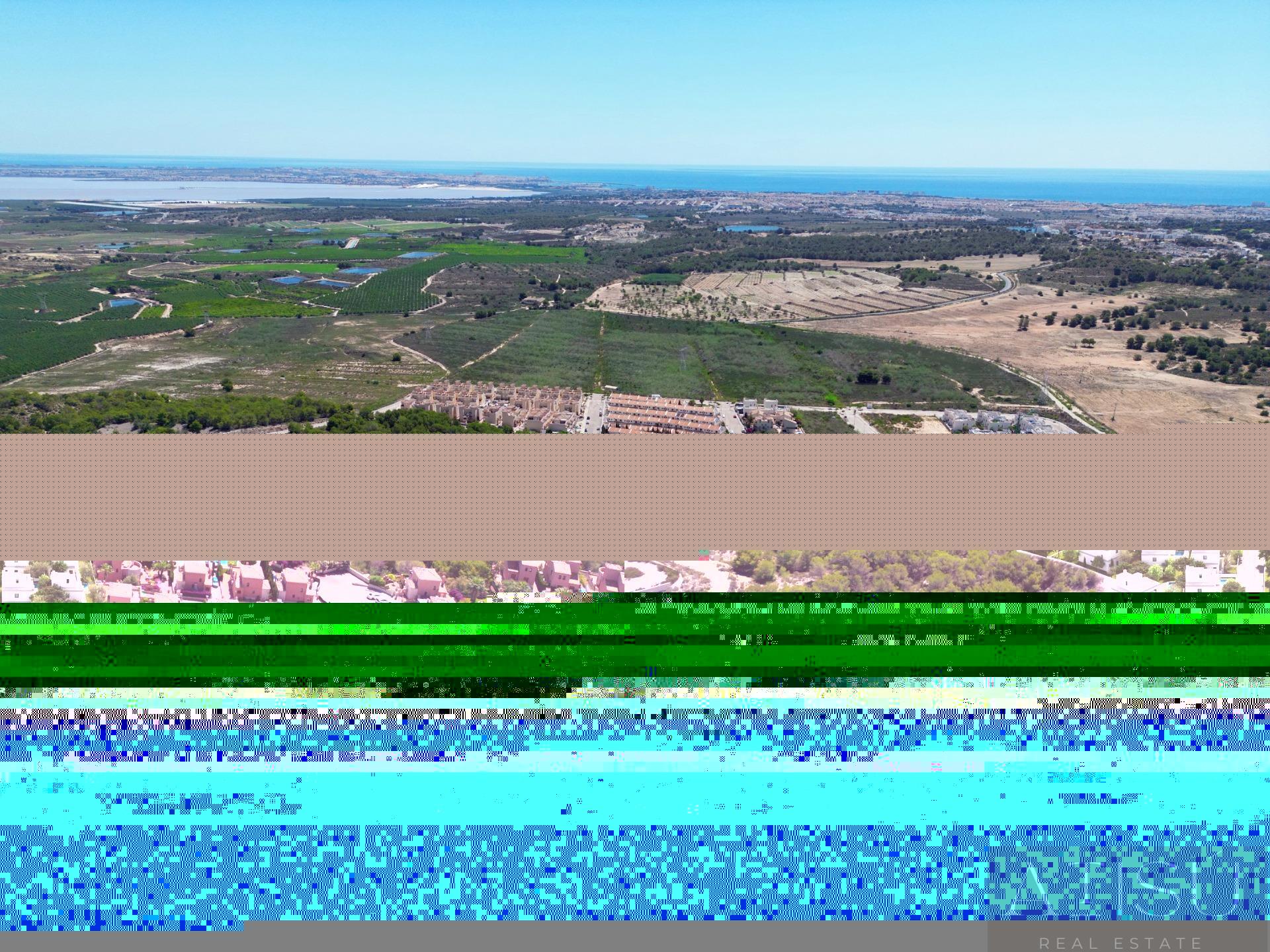 Venta de villa en San miguel de salinas