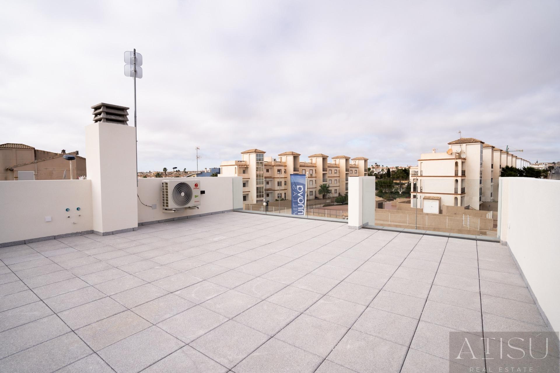 Venta de villa en Orihuela costa