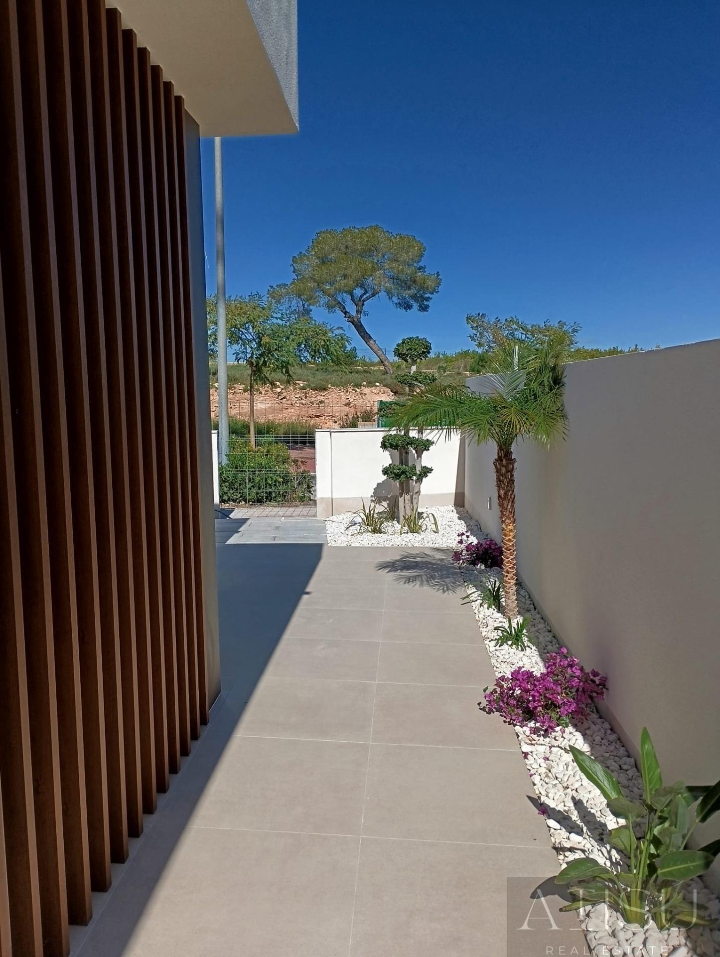 Venta de villa en Pilar de la horadada