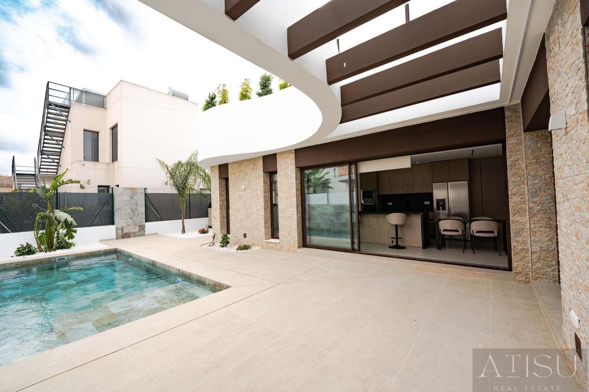 Venta de villa en Almoradi