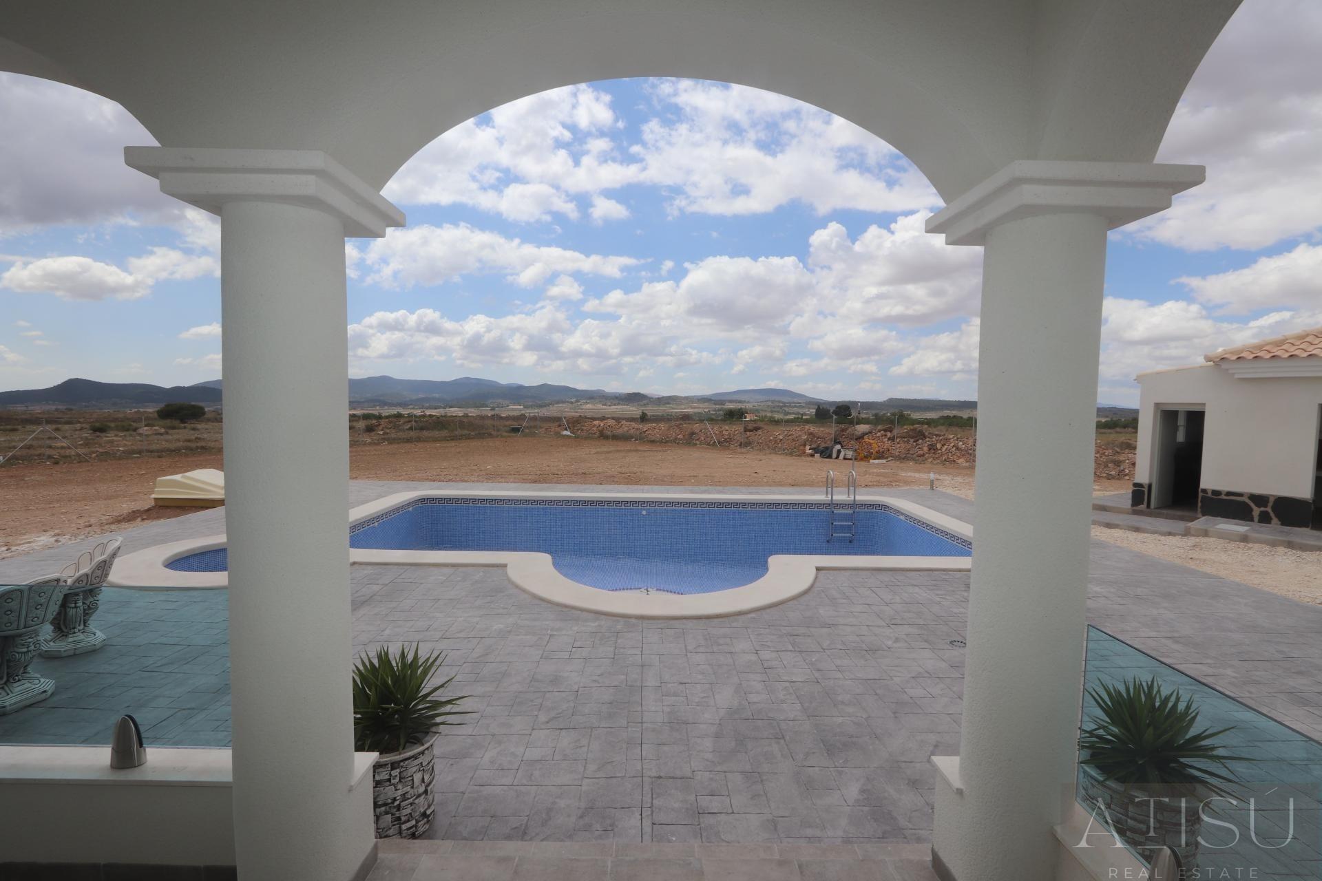 Venta de villa en Pinoso