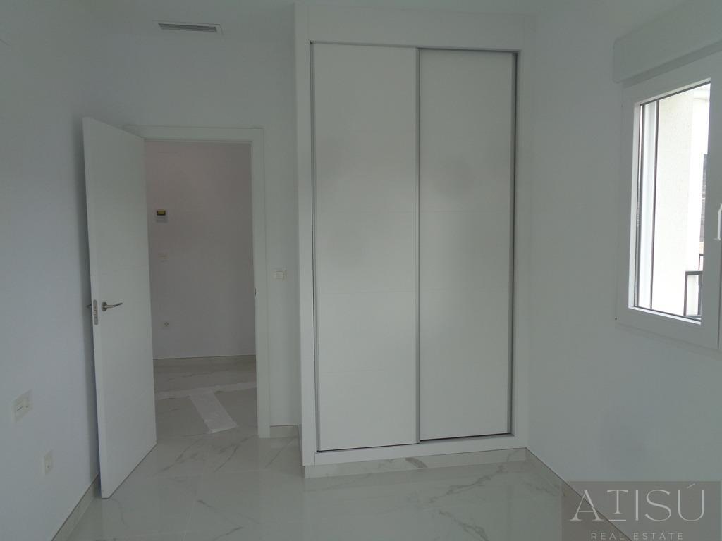 Venta de villa en Pinoso