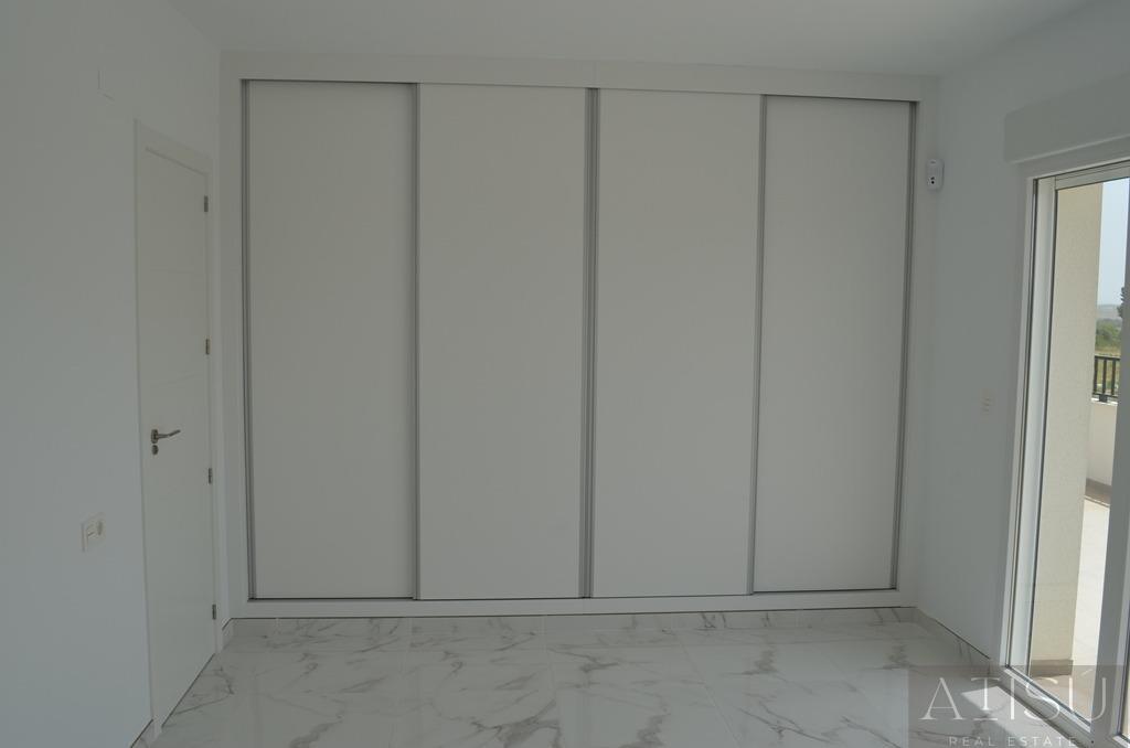 Venta de villa en Pinoso