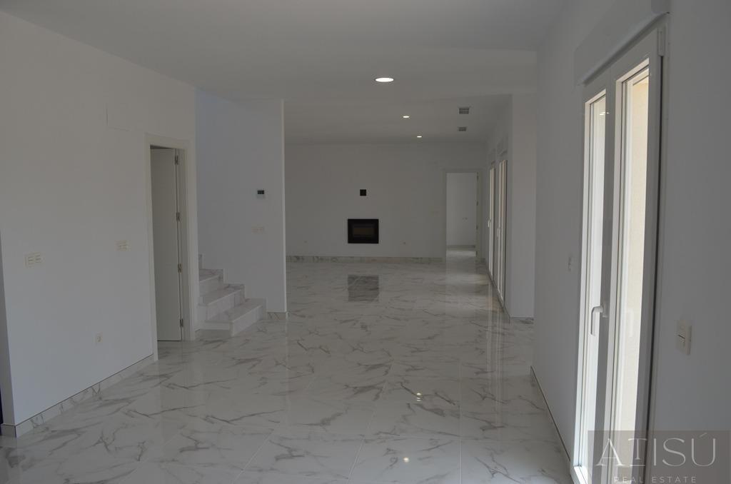 Venta de villa en Pinoso