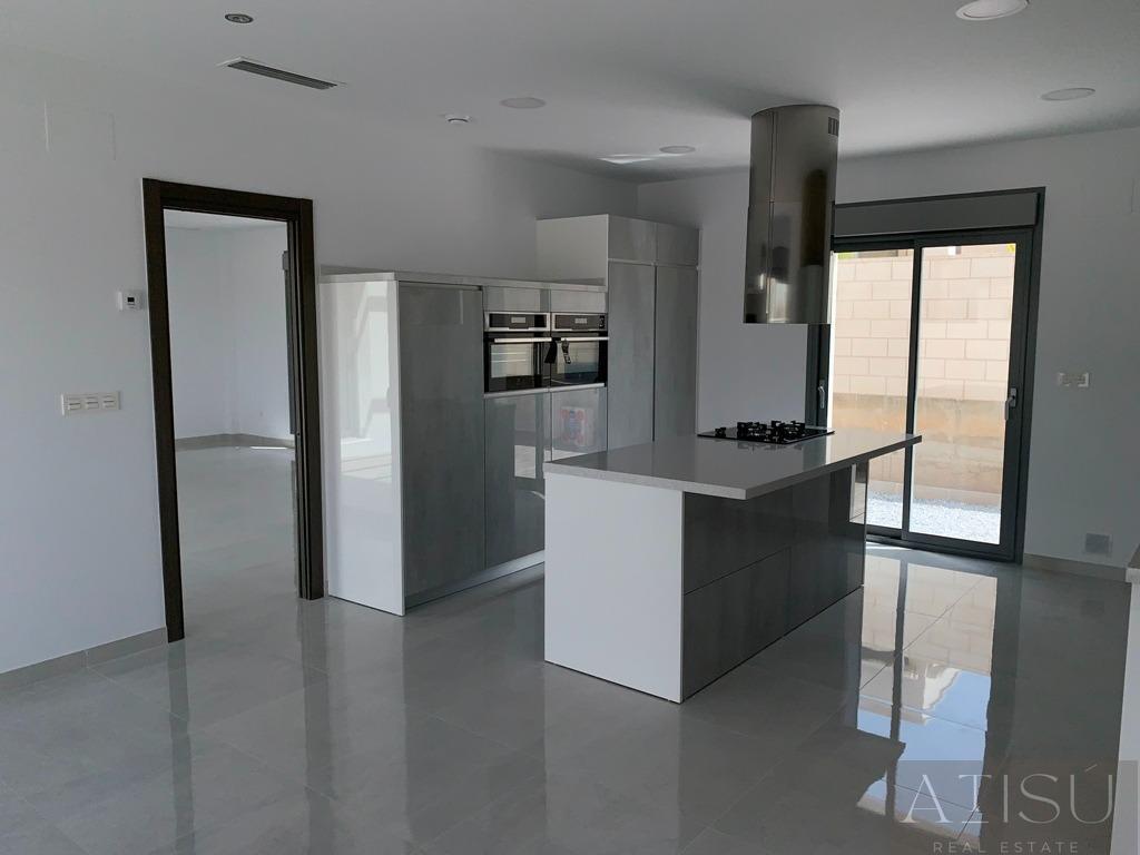 Venta de villa en Pinoso