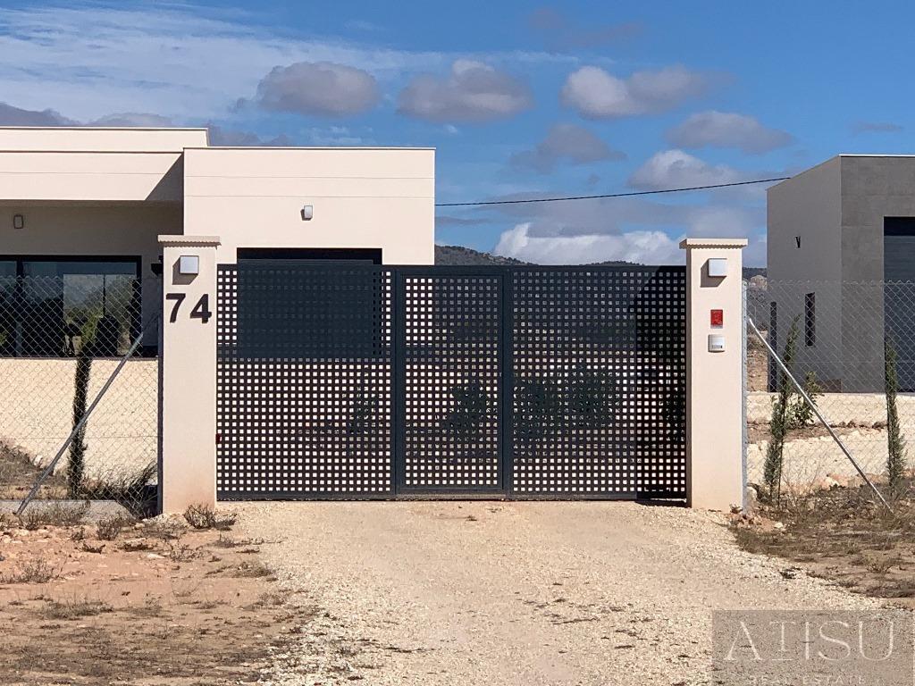 Venta de villa en Pinoso