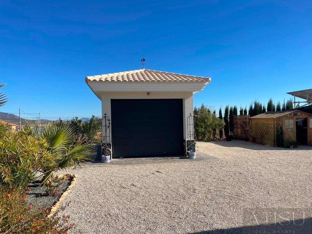 Venta de villa en Pinoso