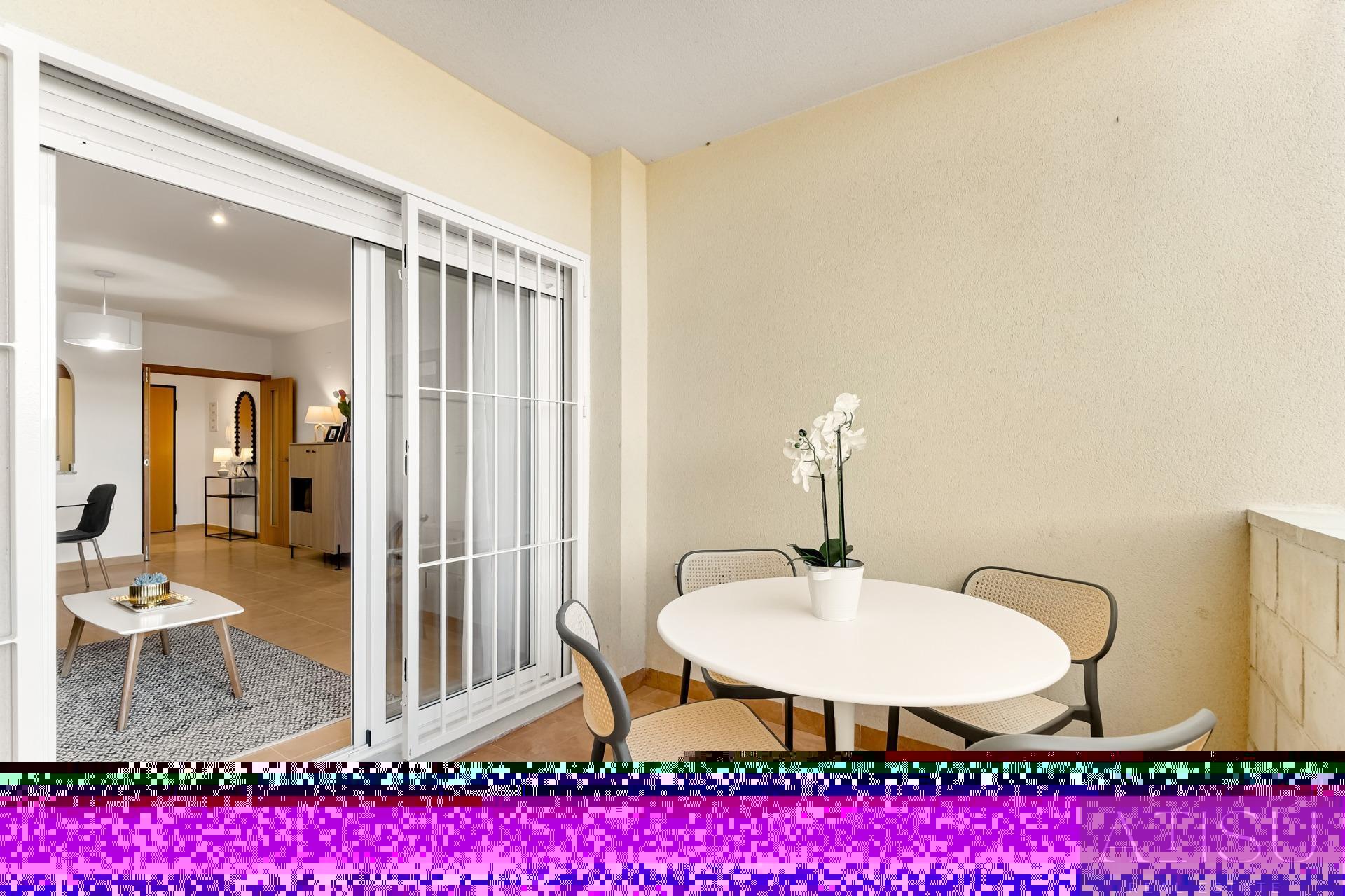 Zu verkaufen von penthouse in
 Orihuela costa