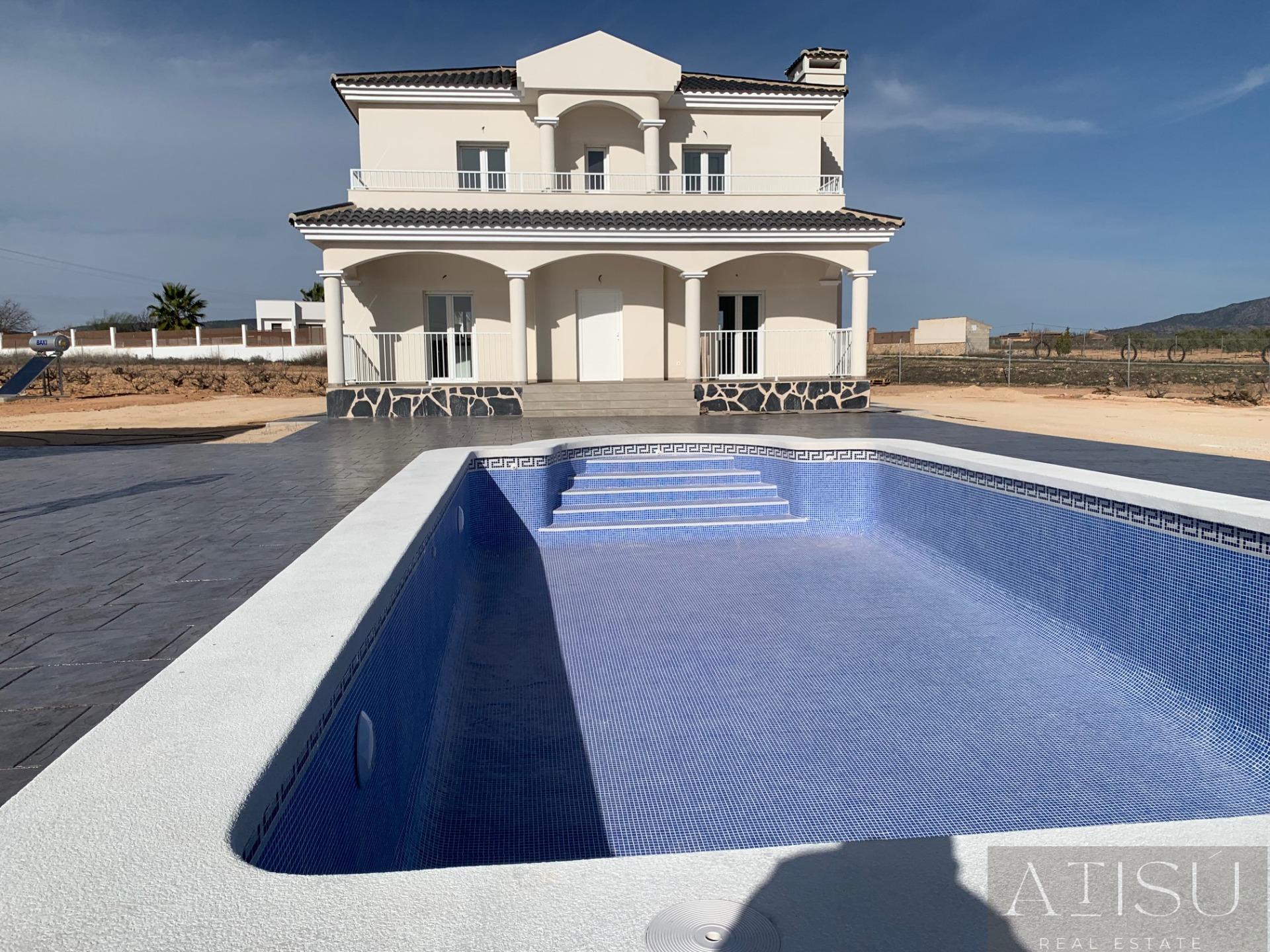 Venta de villa en Pinoso