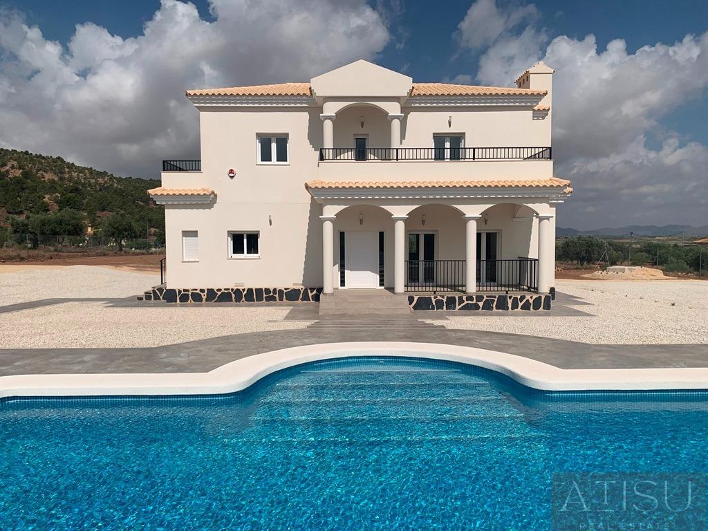 Venta de villa en Pinoso